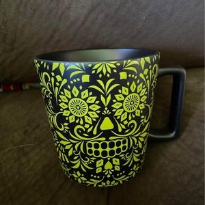 RARE Starbucks Day Of The Dead Coffee Mug 14oz Sugar Skull Flower Green Black